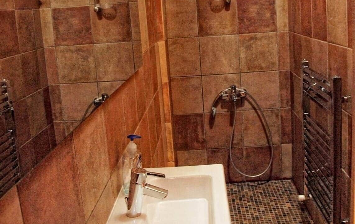Photo of Bathroom in Anogyra