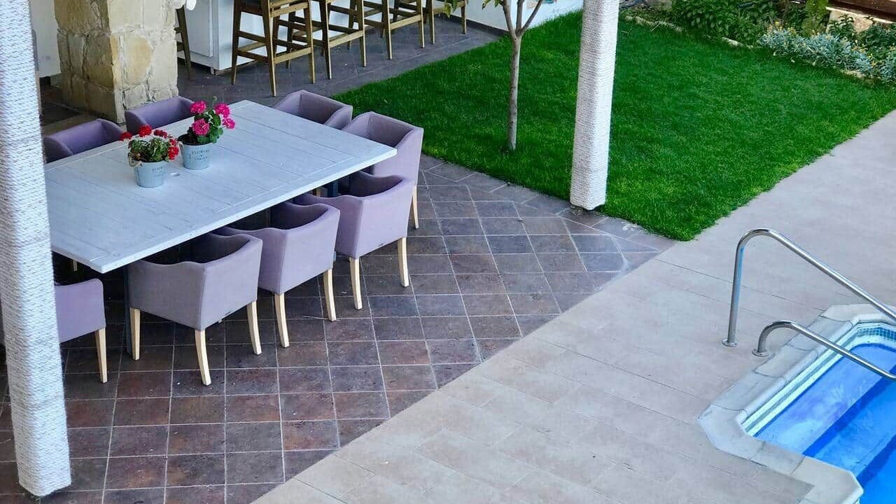 Photo of Outdoor in Anogyra