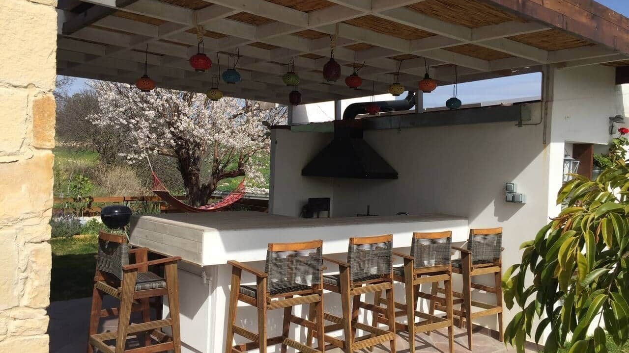 Photo of Outdoor in Anogyra