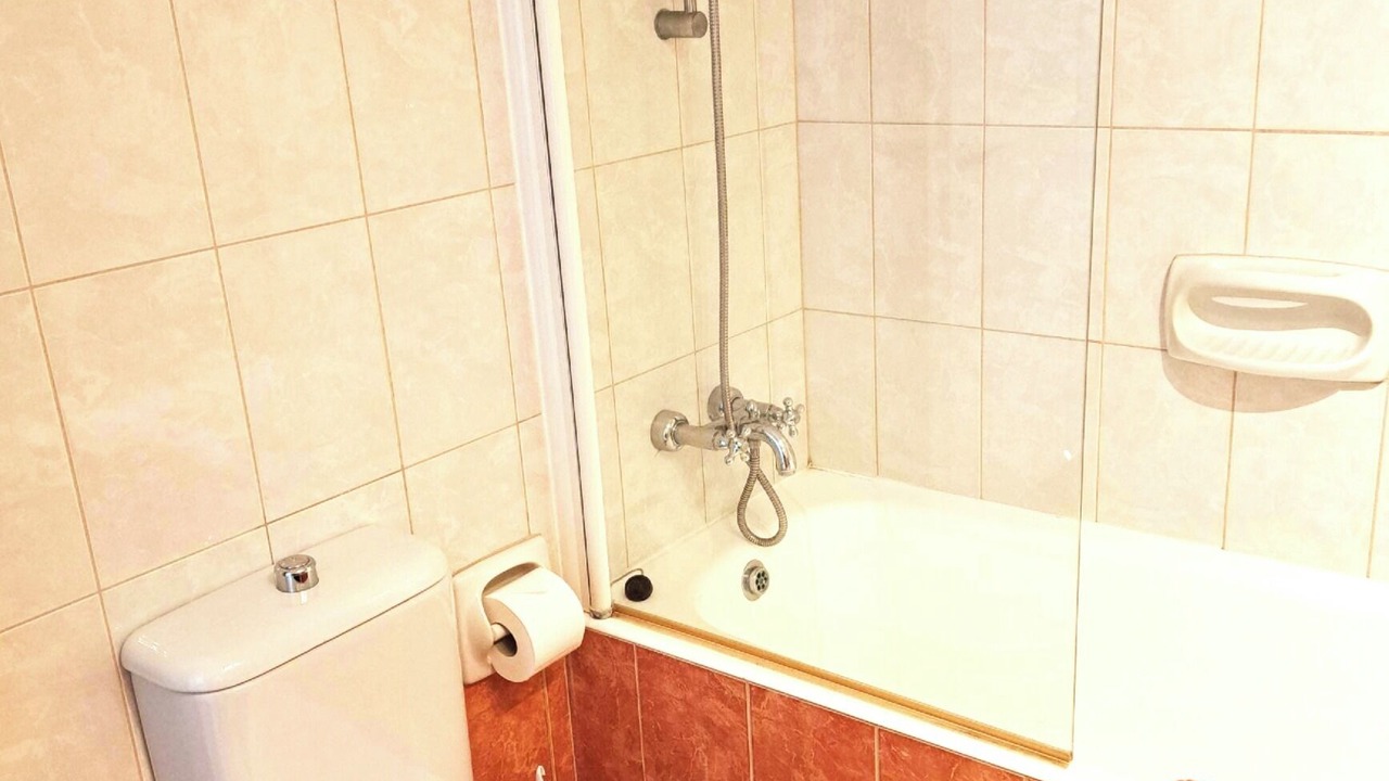 Photo of Bathroom in Koloni