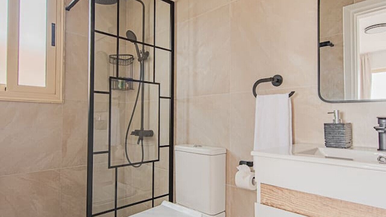 Photo of Bathroom in Mazotos