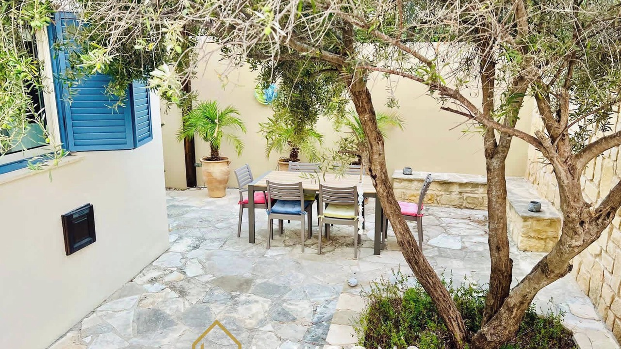 Photo of Outdoor in Neo Chorio