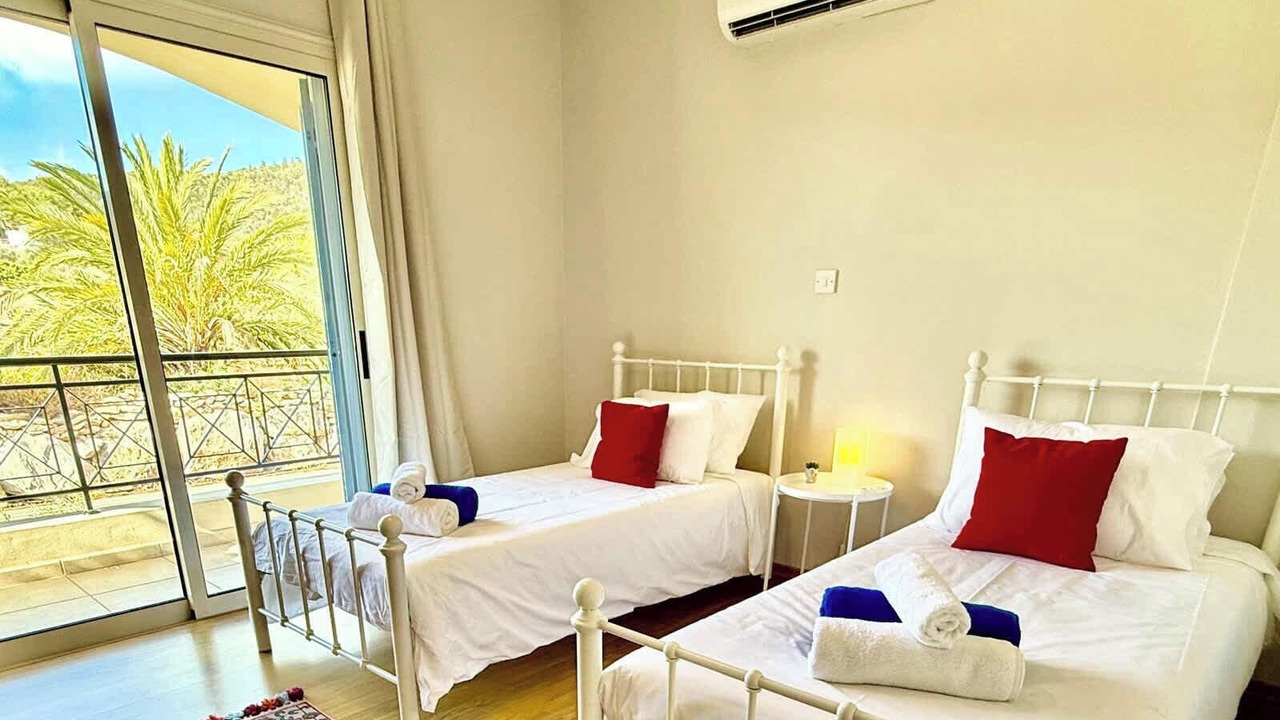 Photo of Bedroom in Neo Chorio
