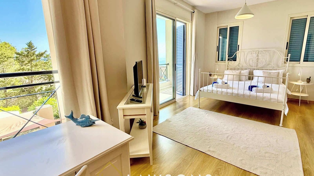 Photo of Bedroom in Neo Chorio