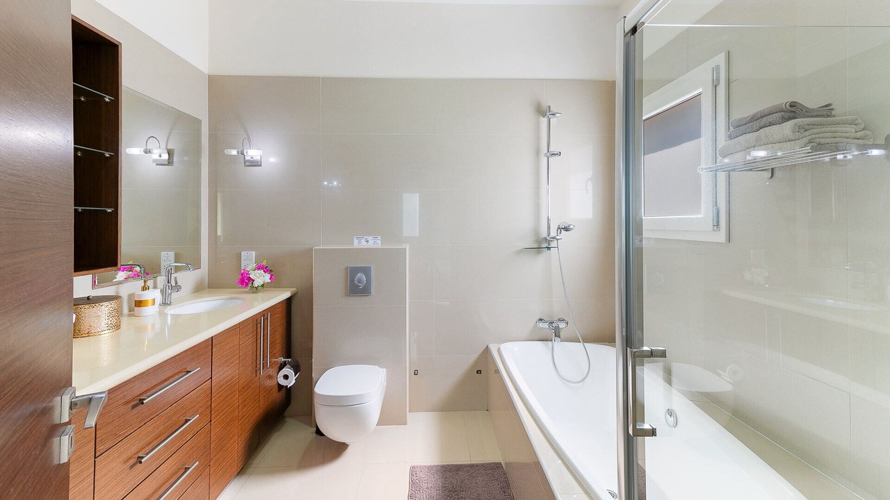 Photo of Bathroom in Universal