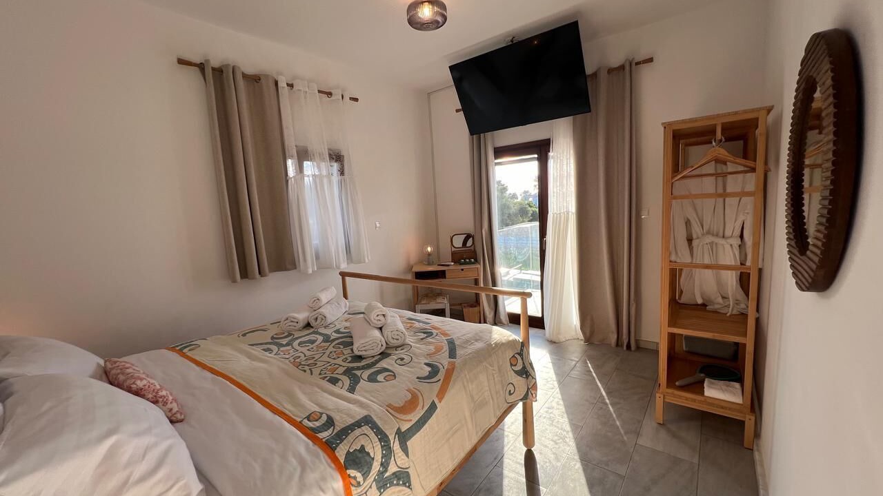 Photo of Bedroom in Polis