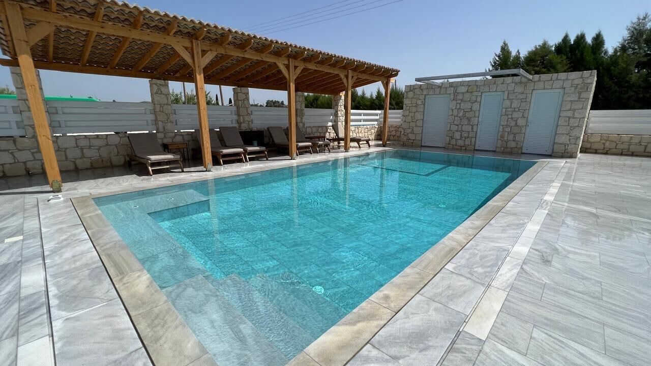 Photo of Outdoor in Polis