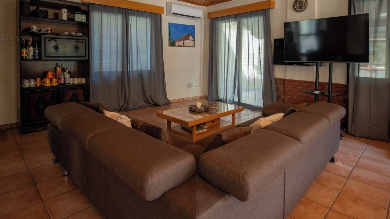 Photo of Livingroom in Politiko