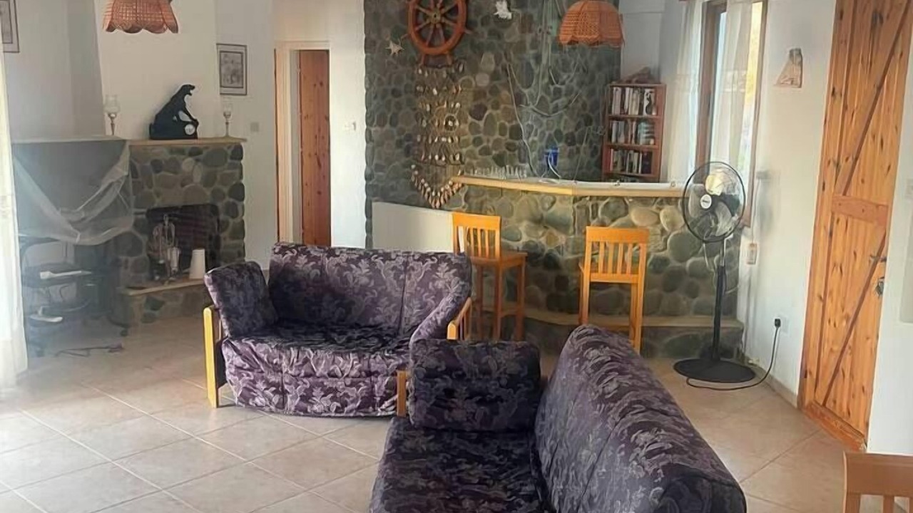 Photo of Livingroom in Pomos