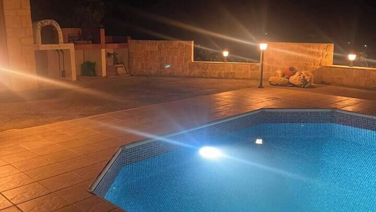 Photo of Outdoor in Pomos