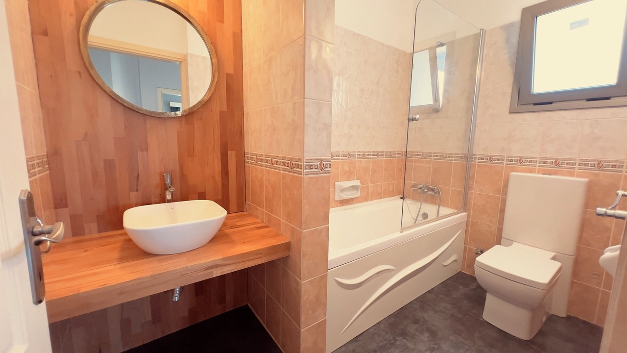 Photo of Bathroom in Karavas