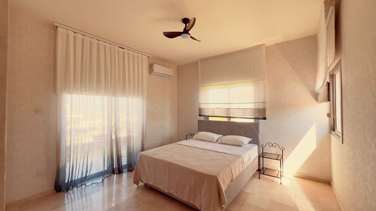 Photo of Bedroom in Karavas