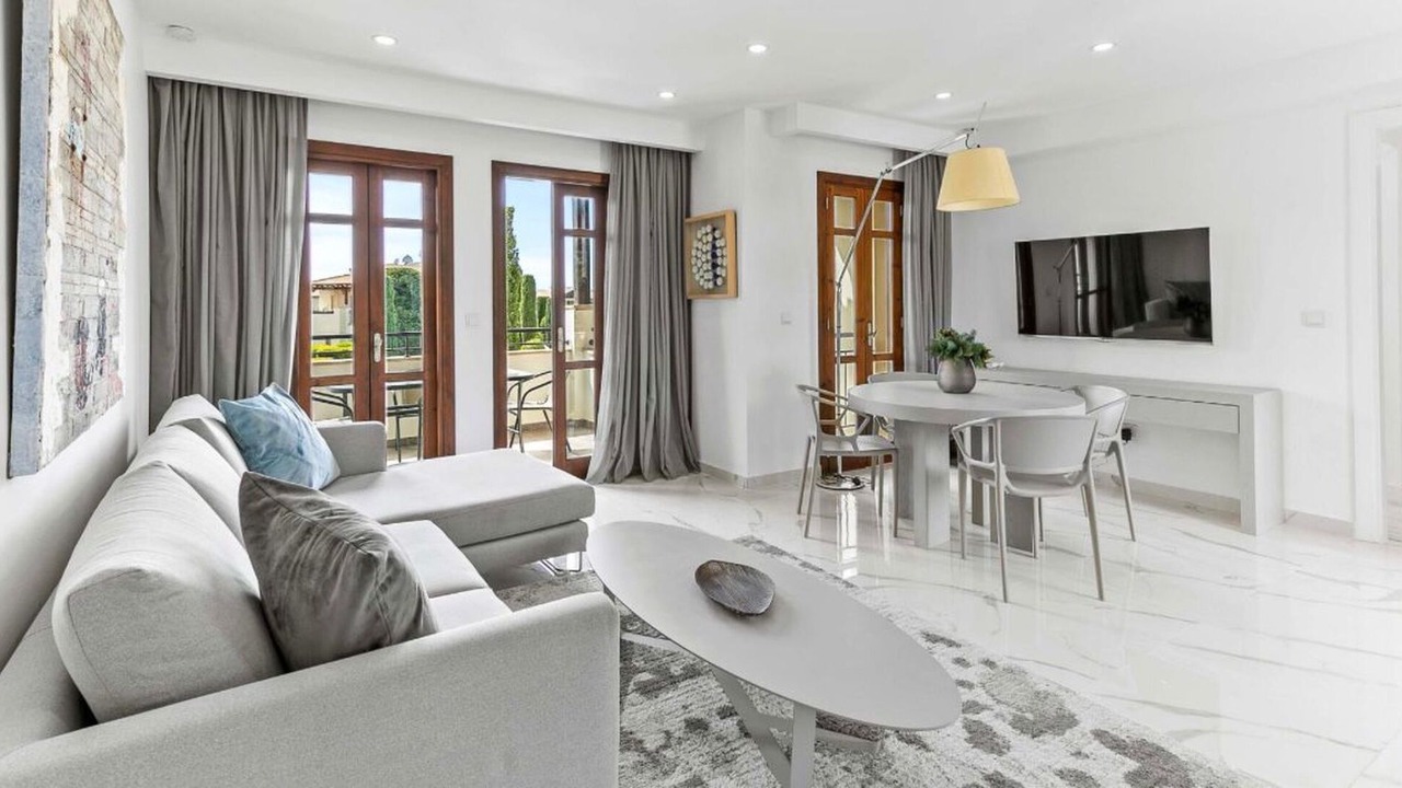 Photo of Livingroom in Aphrodite Hills