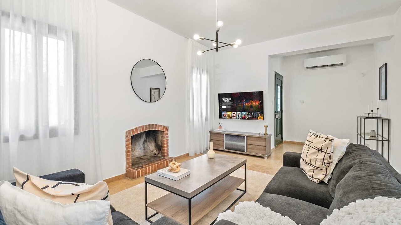 Photo of Livingroom in Kissonerga