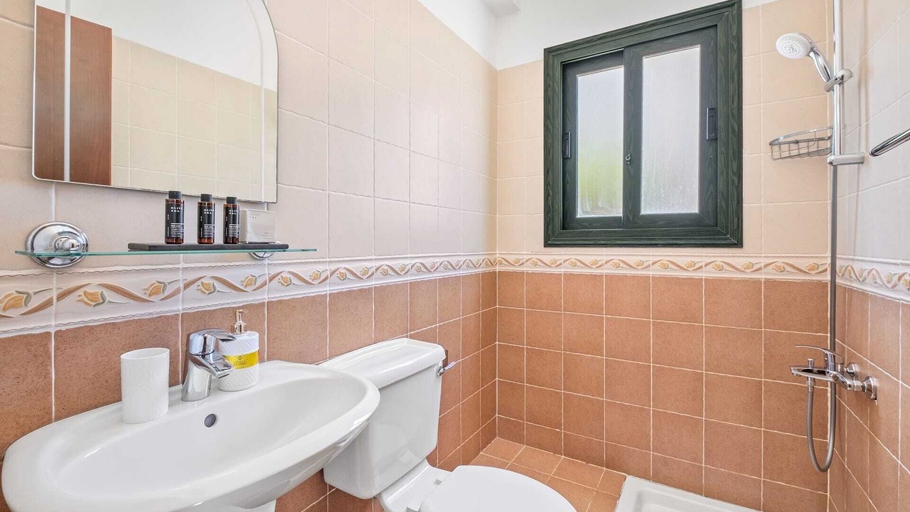 Photo of Bathroom in Kissonerga