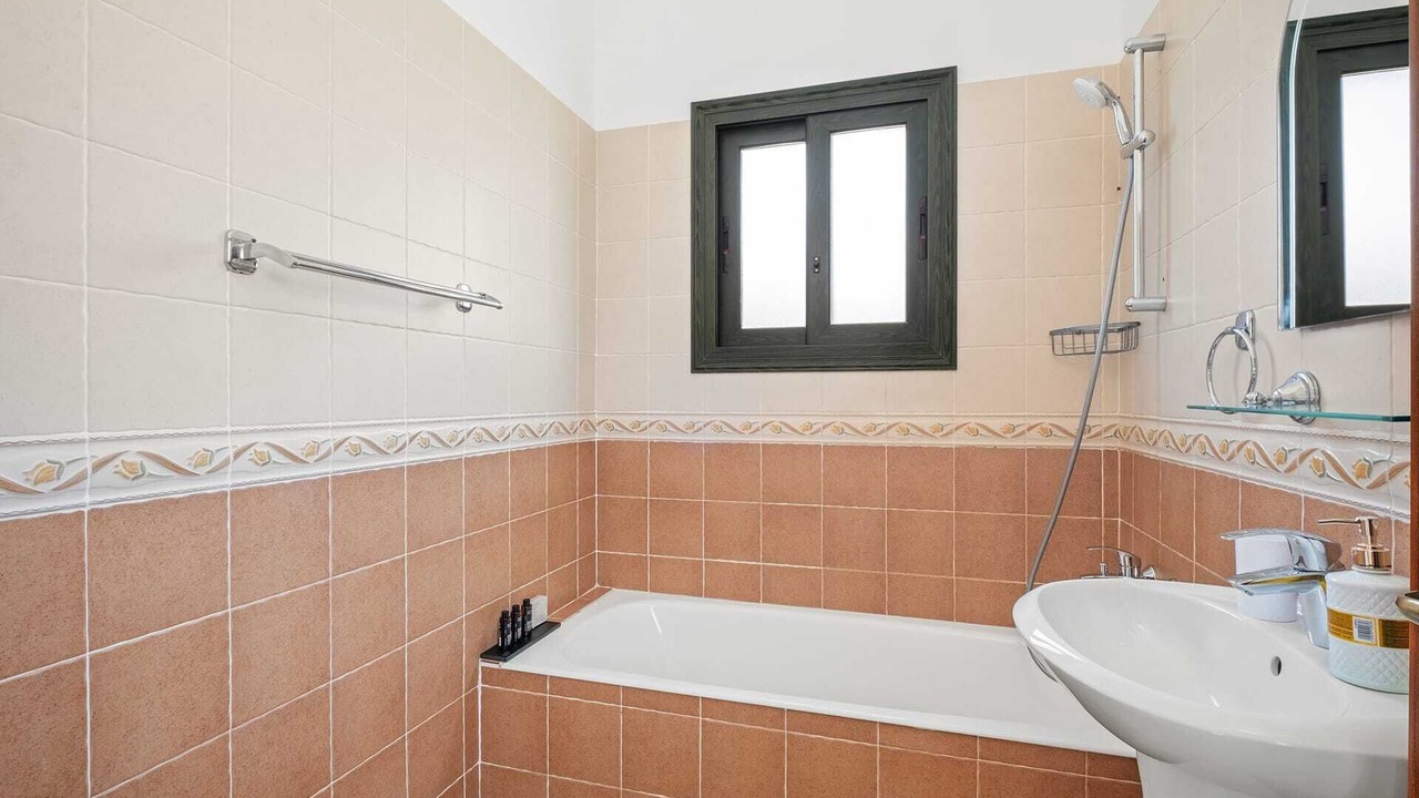 Photo of Bathroom in Kissonerga