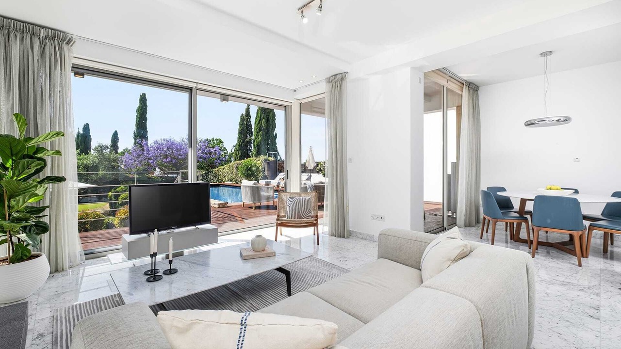 Photo of Livingroom in Latchi