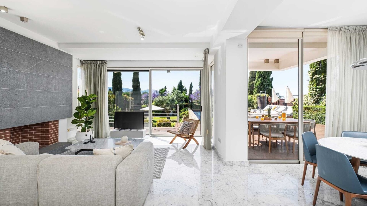 Photo of Livingroom in Latchi