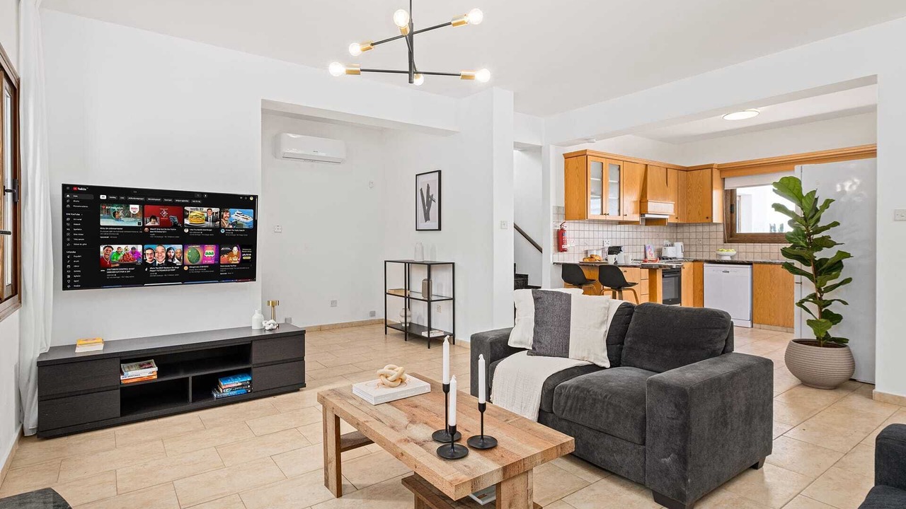 Photo of Livingroom in Kissonerga