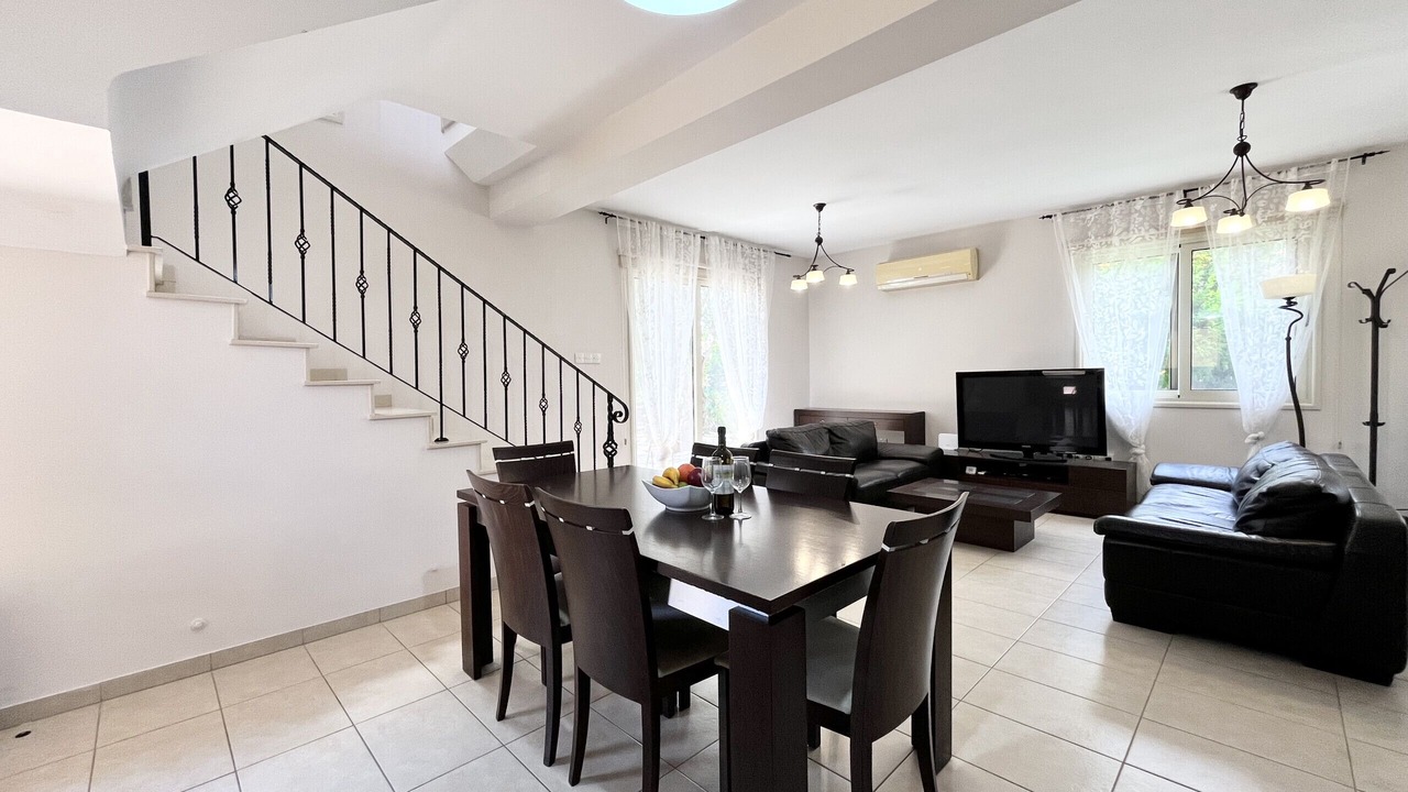 Photo of Livingroom in Pervolia