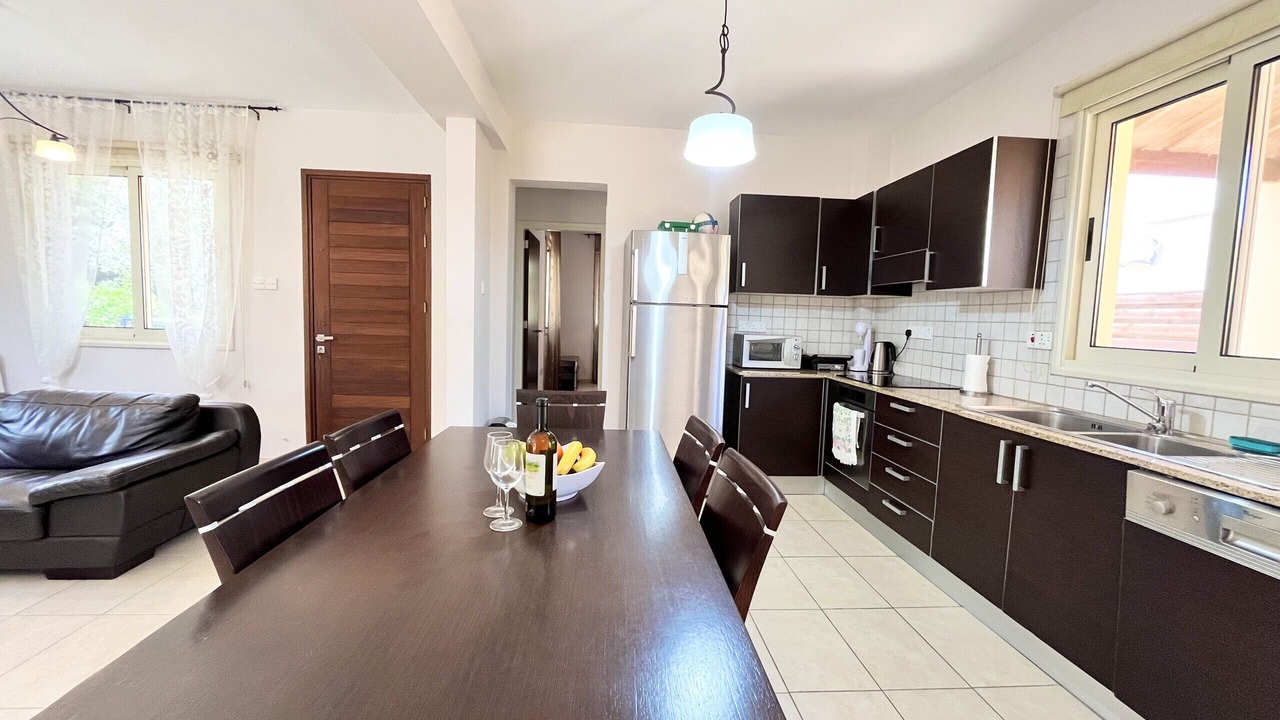 Photo of Kitchen in Pervolia