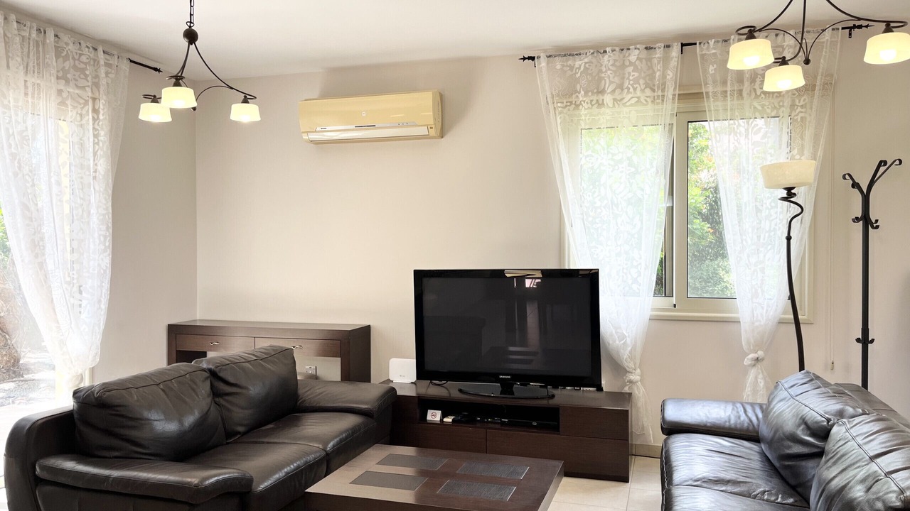 Photo of Livingroom in Pervolia
