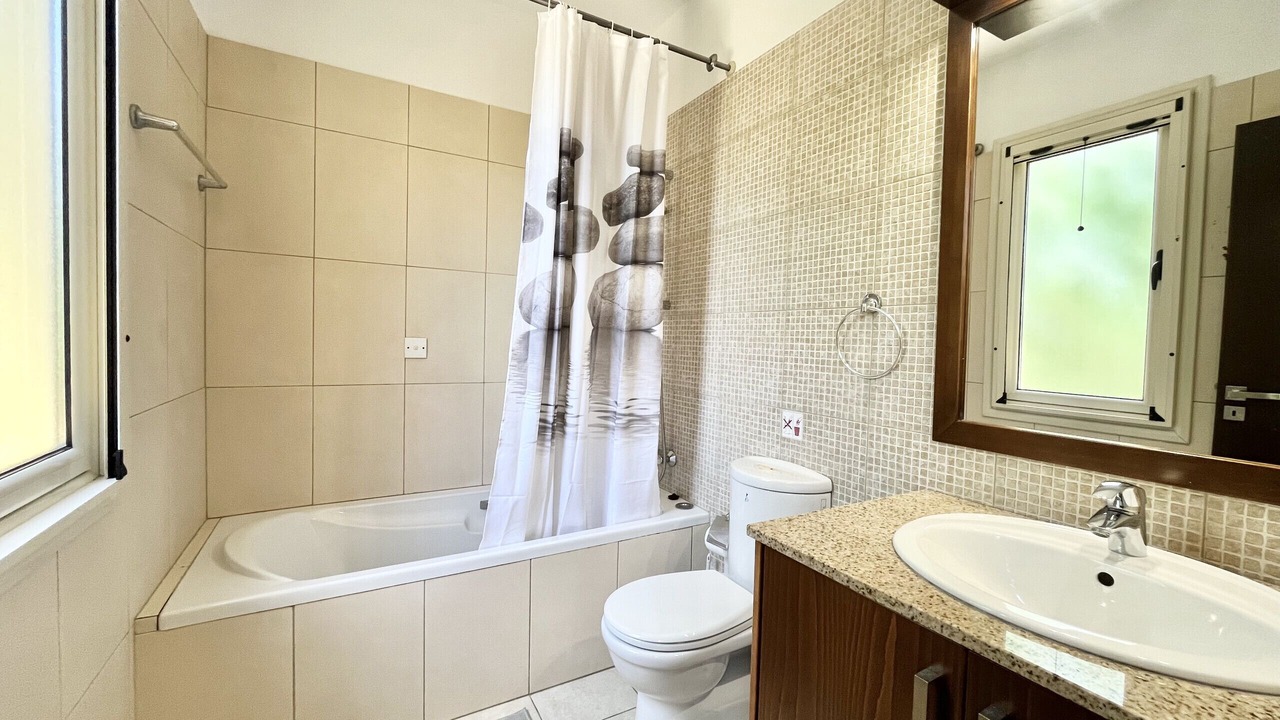 Photo of Bathroom in Pervolia