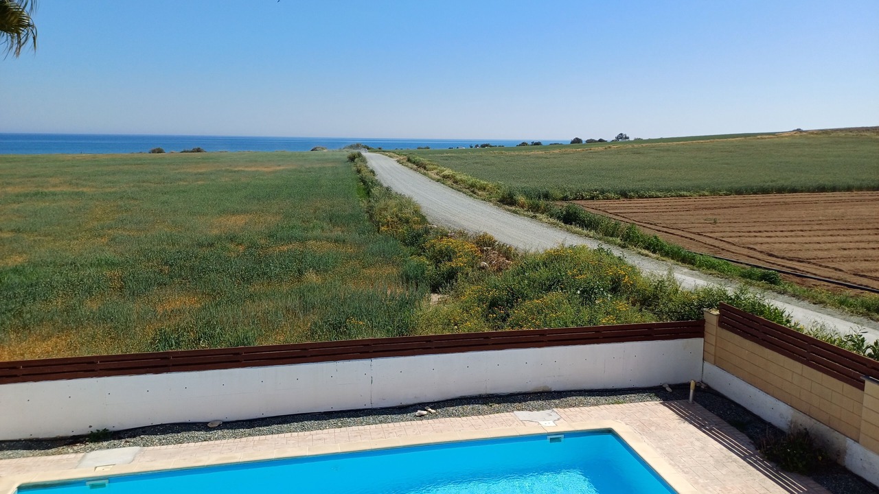 Photo of Outdoor in Pervolia