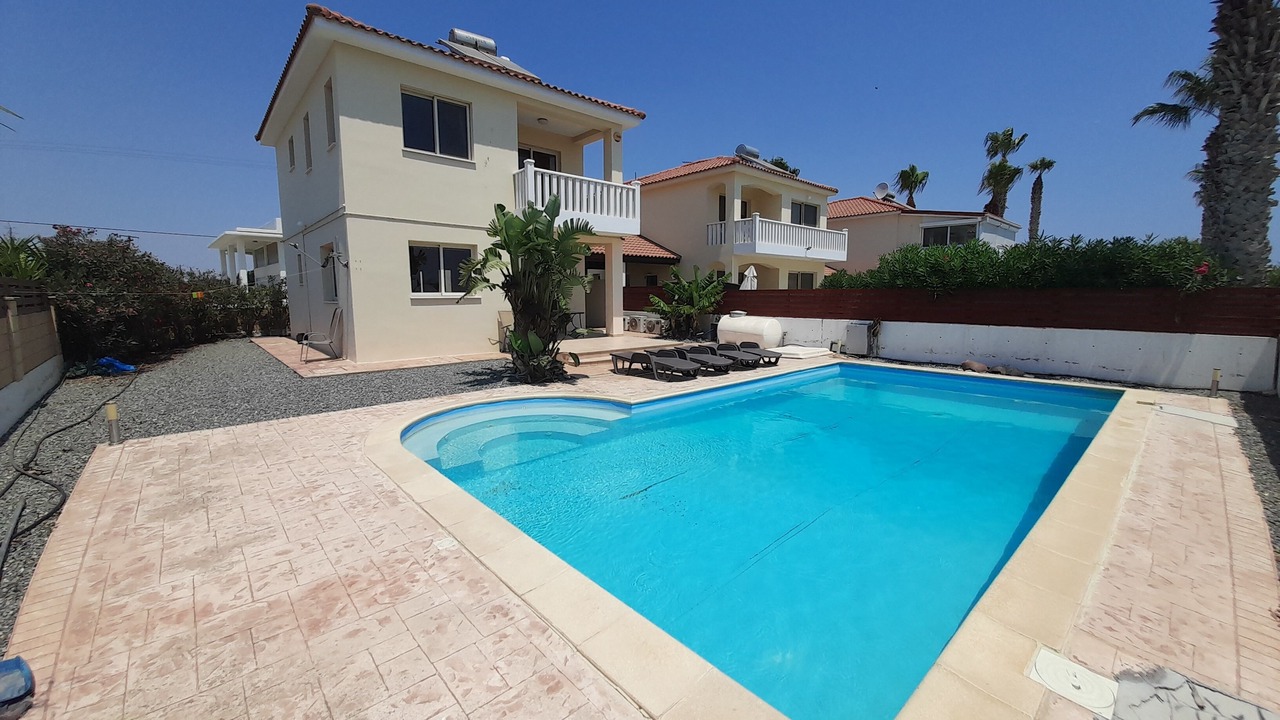 Photo of Outdoor in Pervolia