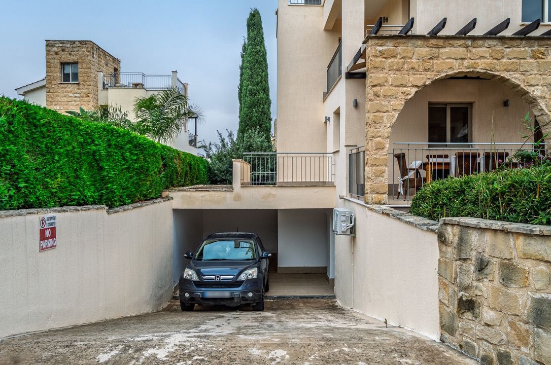 Photo of Outdoor in Polis