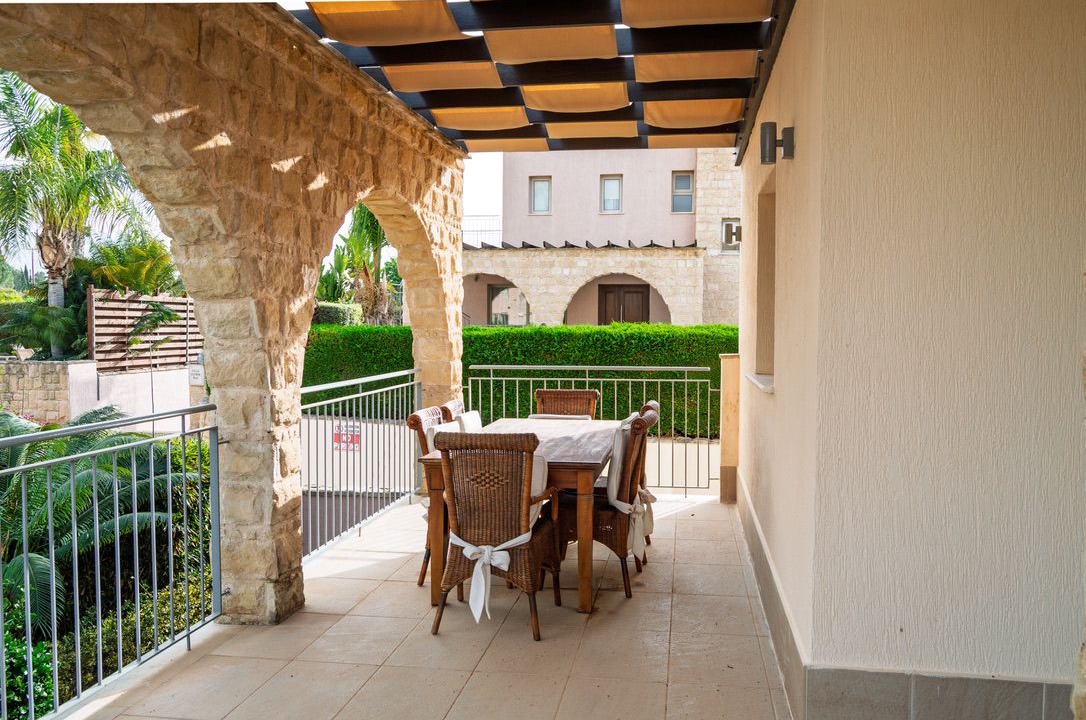 Photo of Outdoor in Polis