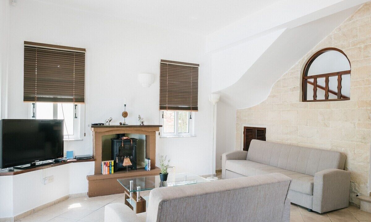 Photo of Livingroom in Latchi