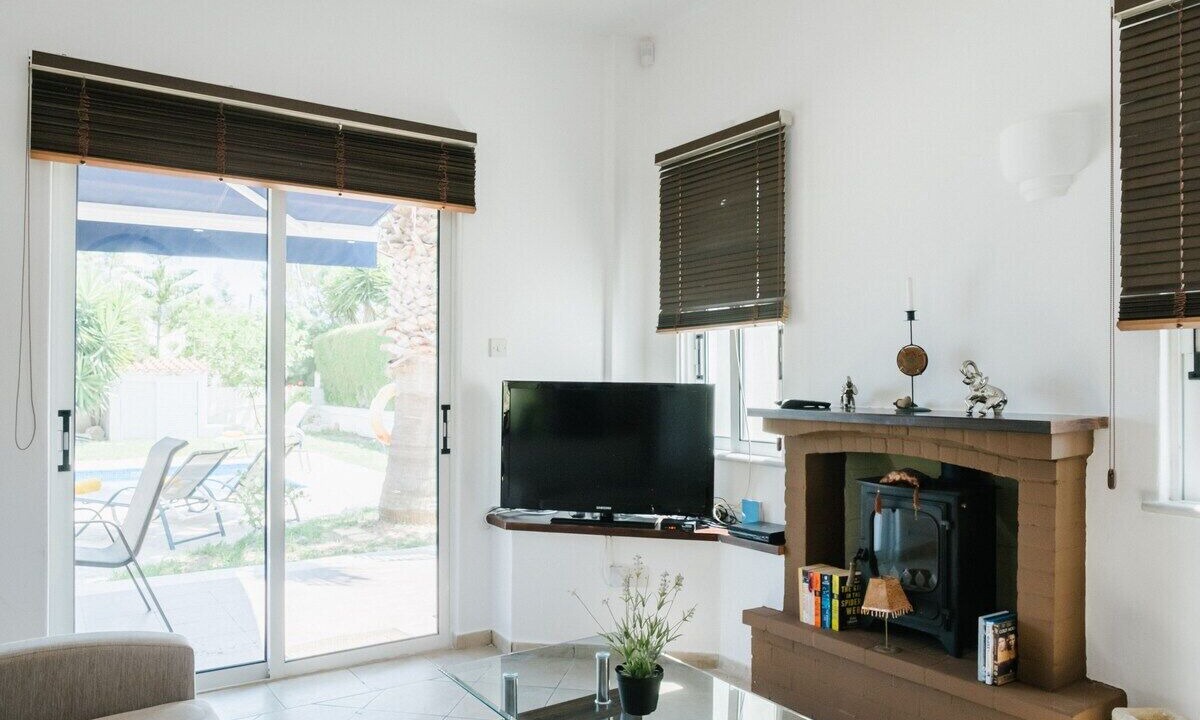 Photo of Livingroom in Latchi
