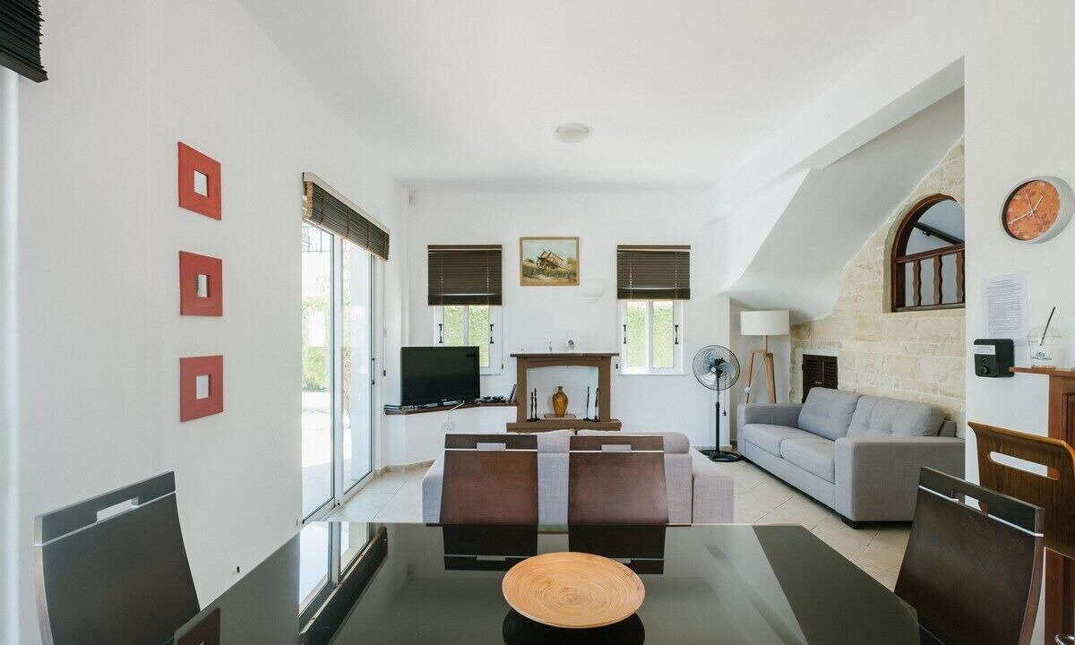 Photo of Livingroom in Latchi