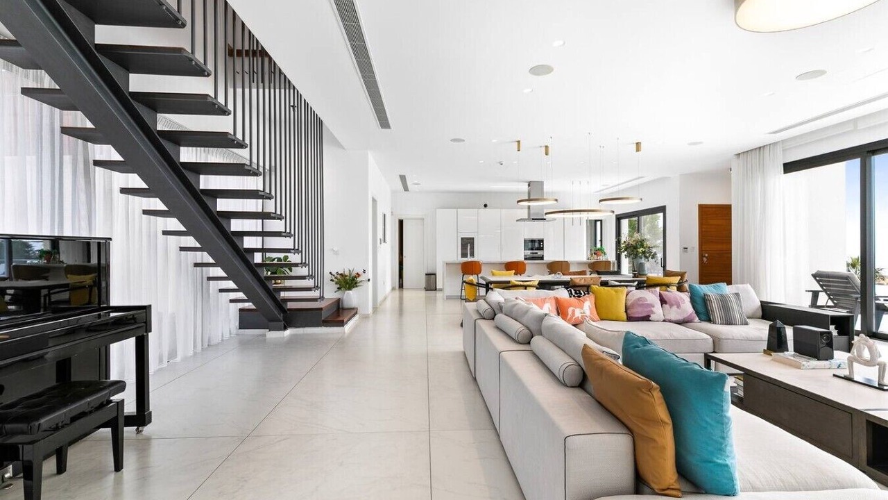 Photo of Livingroom in Peyia Town
