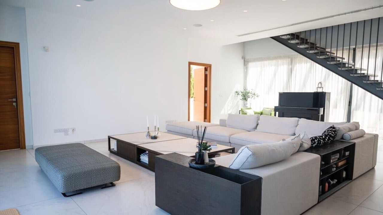 Photo of Livingroom in Peyia Town