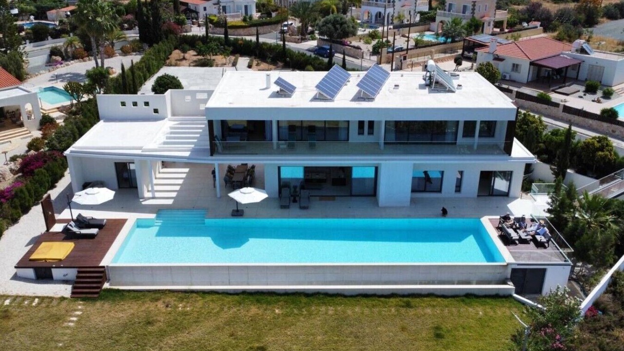 Photo of Outdoor in Peyia Town