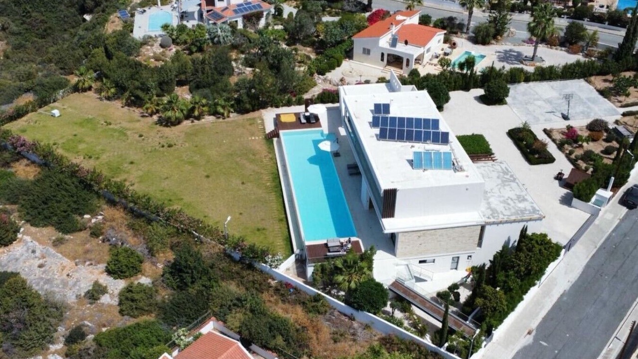 Photo of Outdoor in Peyia Town
