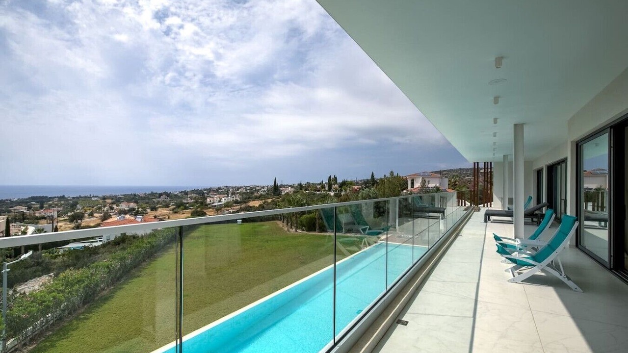 Photo of Outdoor in Peyia Town