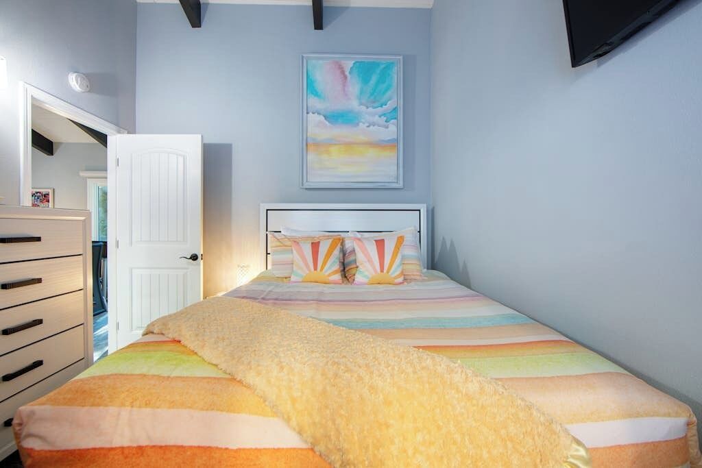 Photo of Bedroom in Arrowhead Villas