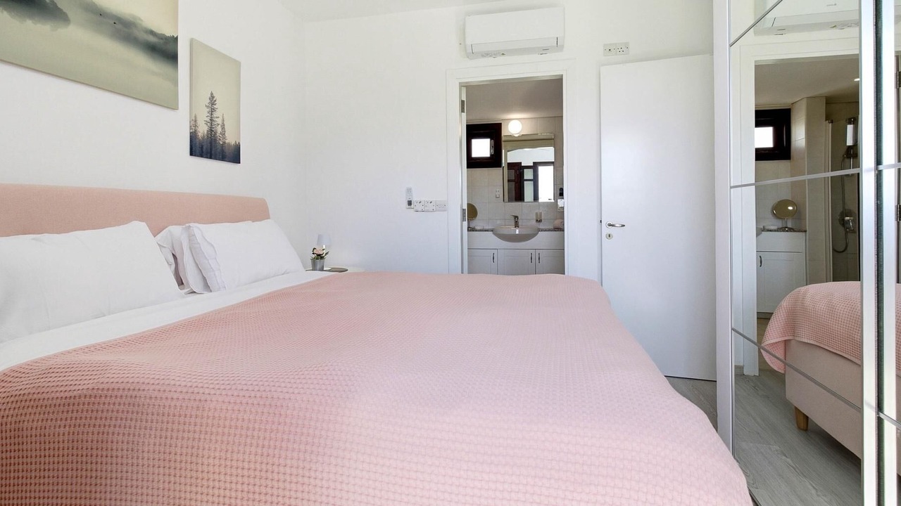 Photo of Bedroom in Aphrodite Hills