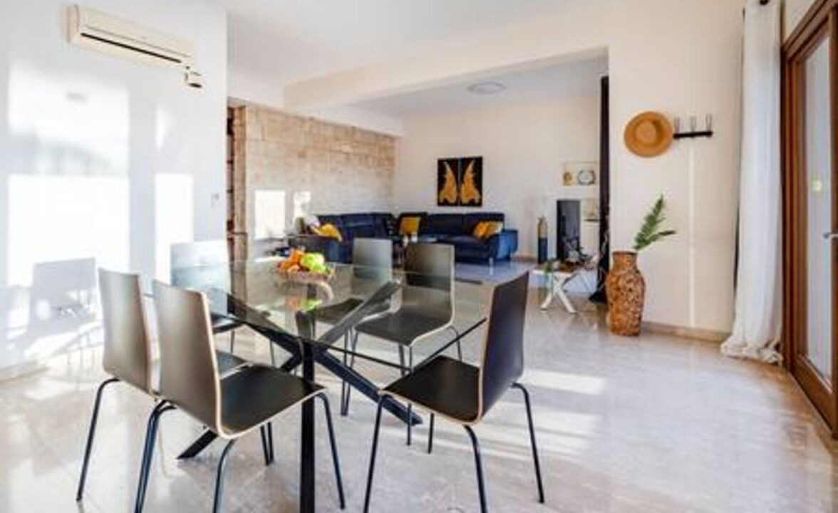 Photo of Bedroom in Aphrodite Hills