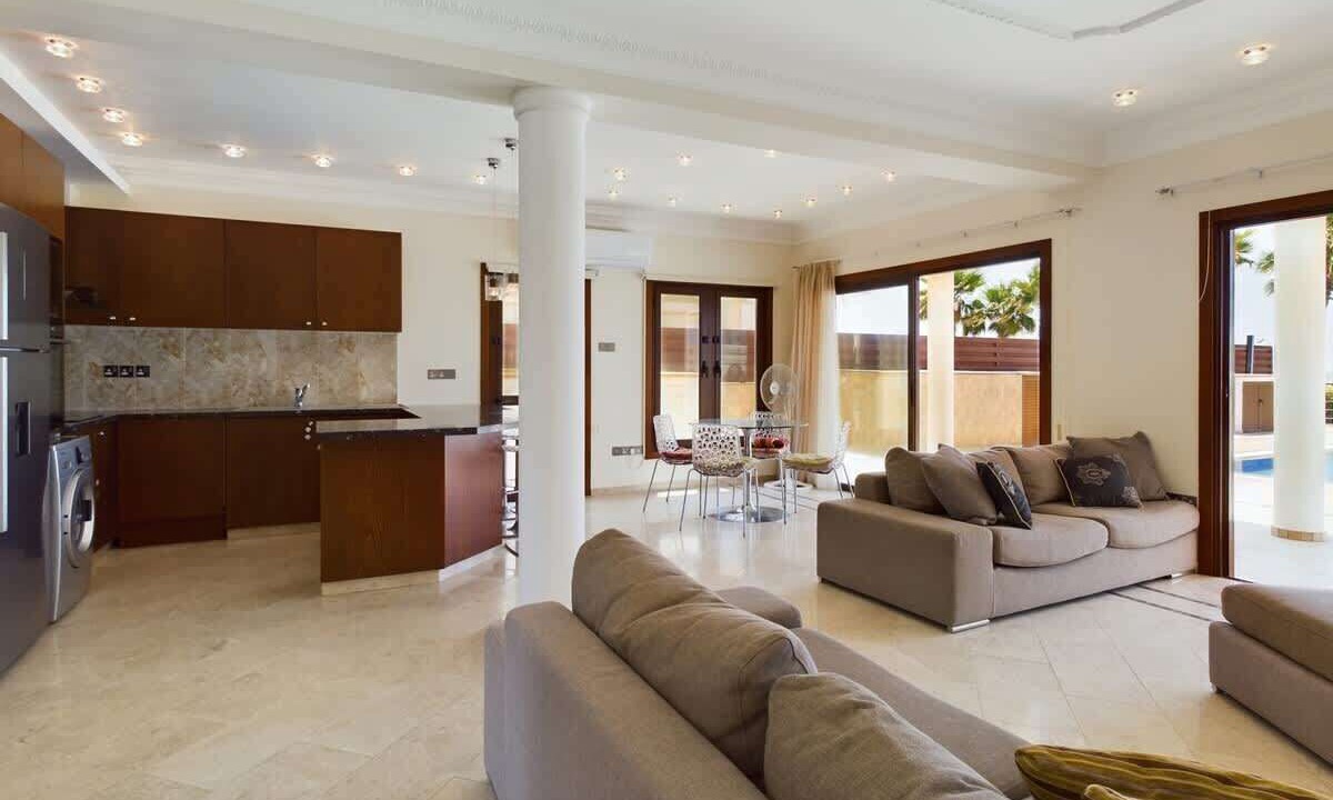 Photo of Livingroom in Pervolia