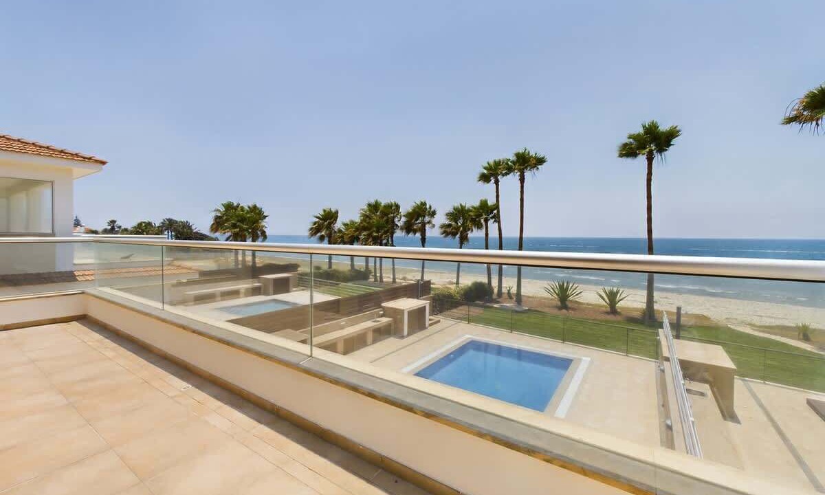 Photo of Outdoor in Pervolia