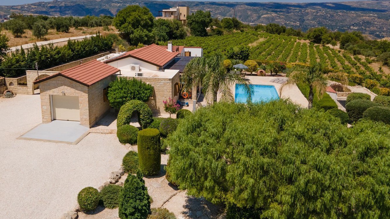 Photo of Outdoor in Pano Arodhes