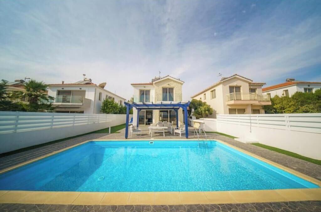 Photo of Outdoor in Mazotos