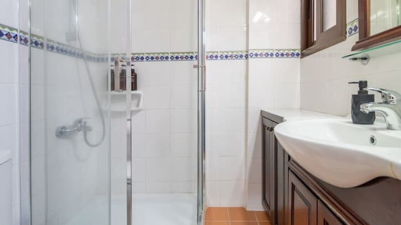 Photo of Bathroom in Neapolis