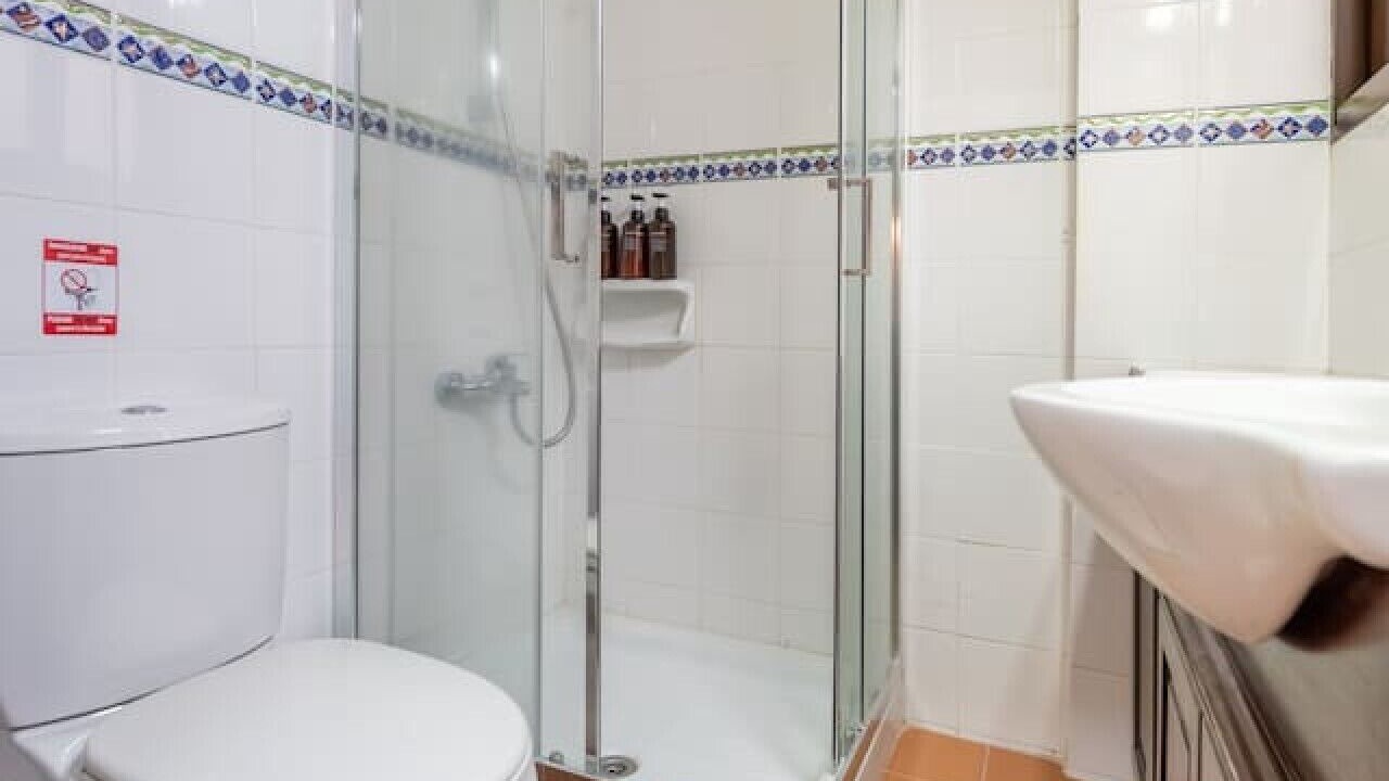 Photo of Bathroom in Neapolis