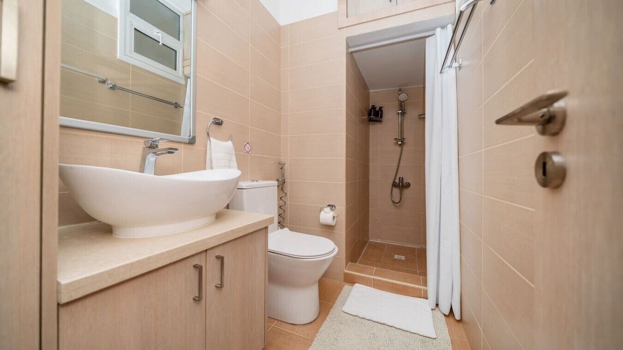 Photo of Bathroom in Neapolis