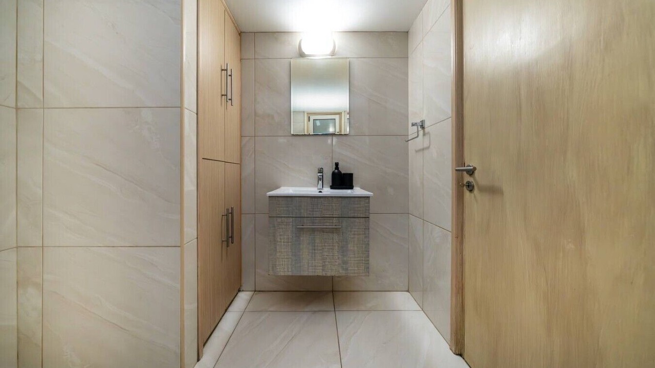 Photo of Bathroom in Acropolis